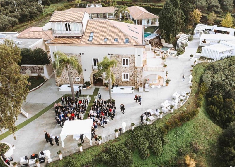 5 migliori location per matrimoni all'aperto in Calabria 4 Tenuta Klope nella splendida cornice del Golfo di Sant Eufemia